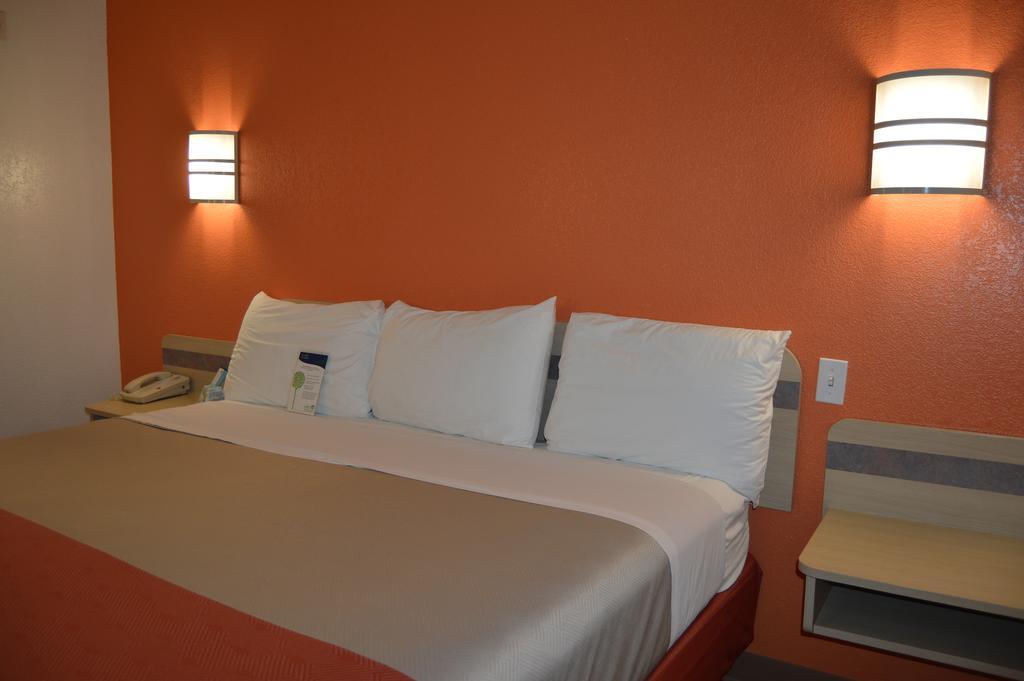 Motel 6-El Reno, Ok Bilik gambar