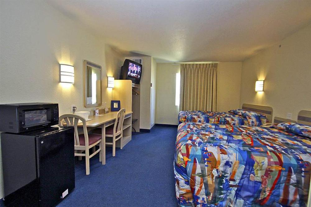 Motel 6-El Reno, Ok Bilik gambar