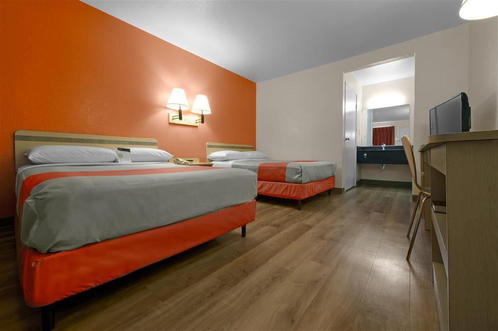 Motel 6-El Reno, Ok Bilik gambar